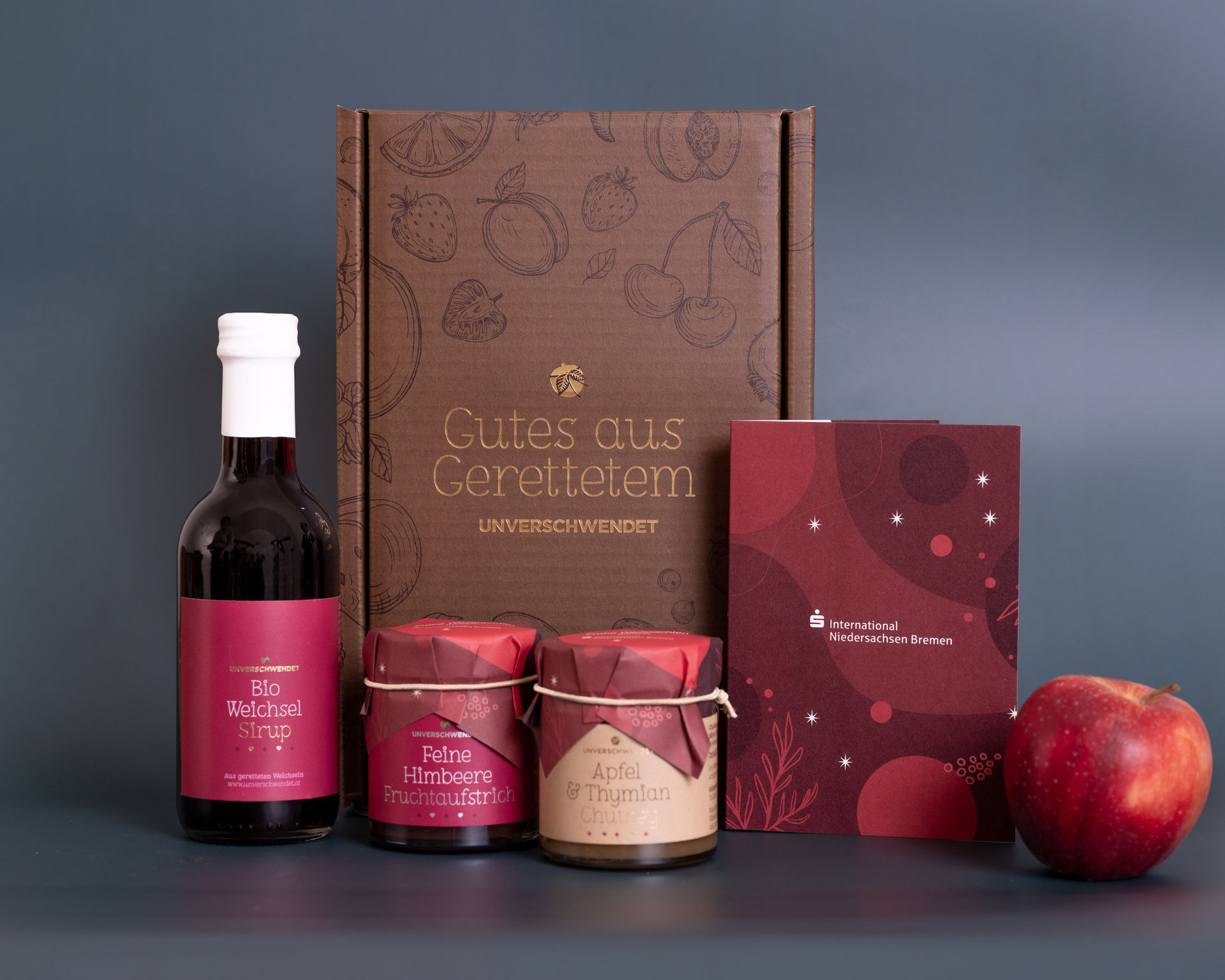 Geschenkset mit personalisierbarem Design (Vorderansicht) Geschenkset mit personalisierbarem Design