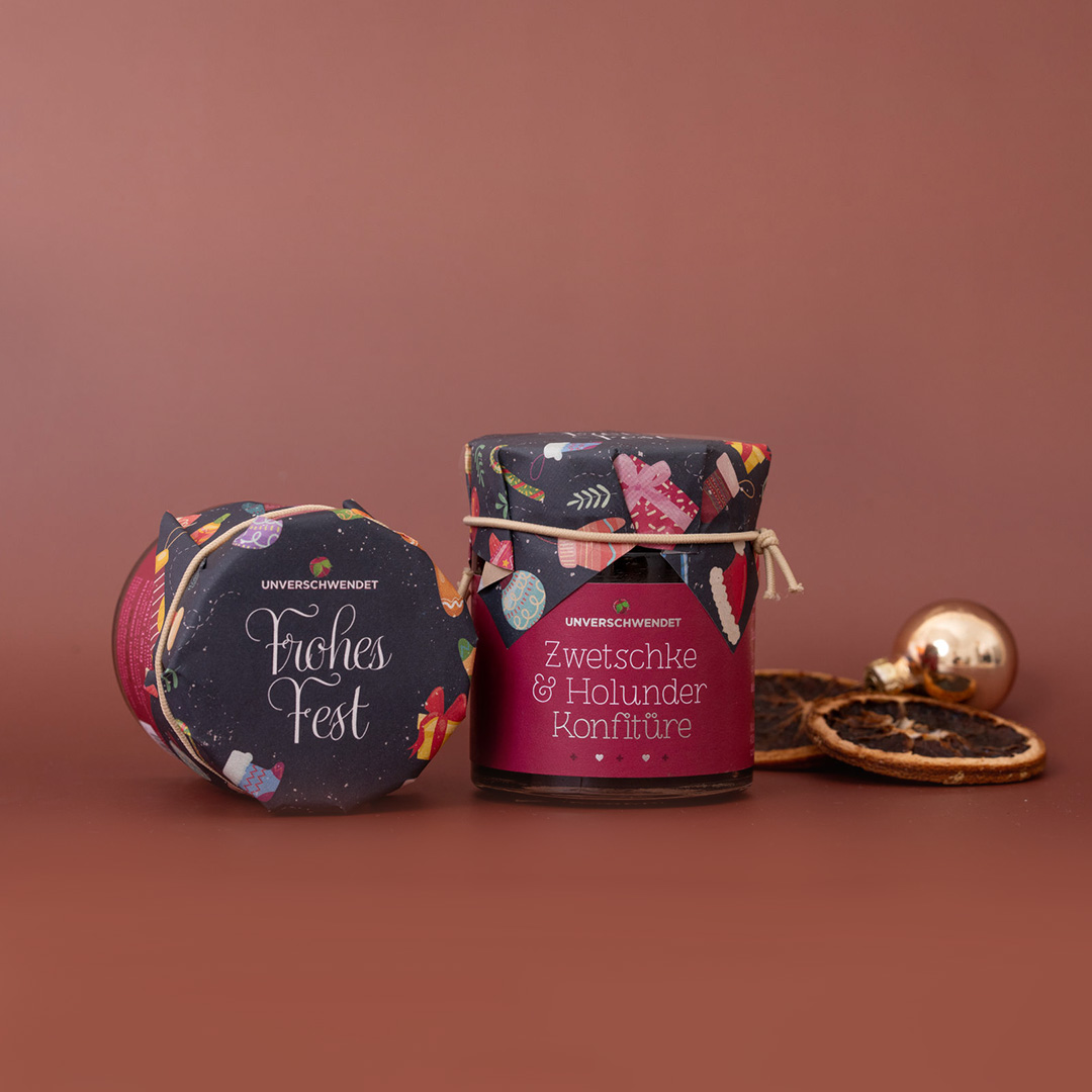 Zwetschke & Holunder Konfitüre Weihnachten Wimmelbild Zwetschke & Holunder Konfitüre Weihnachten Wimmelbild