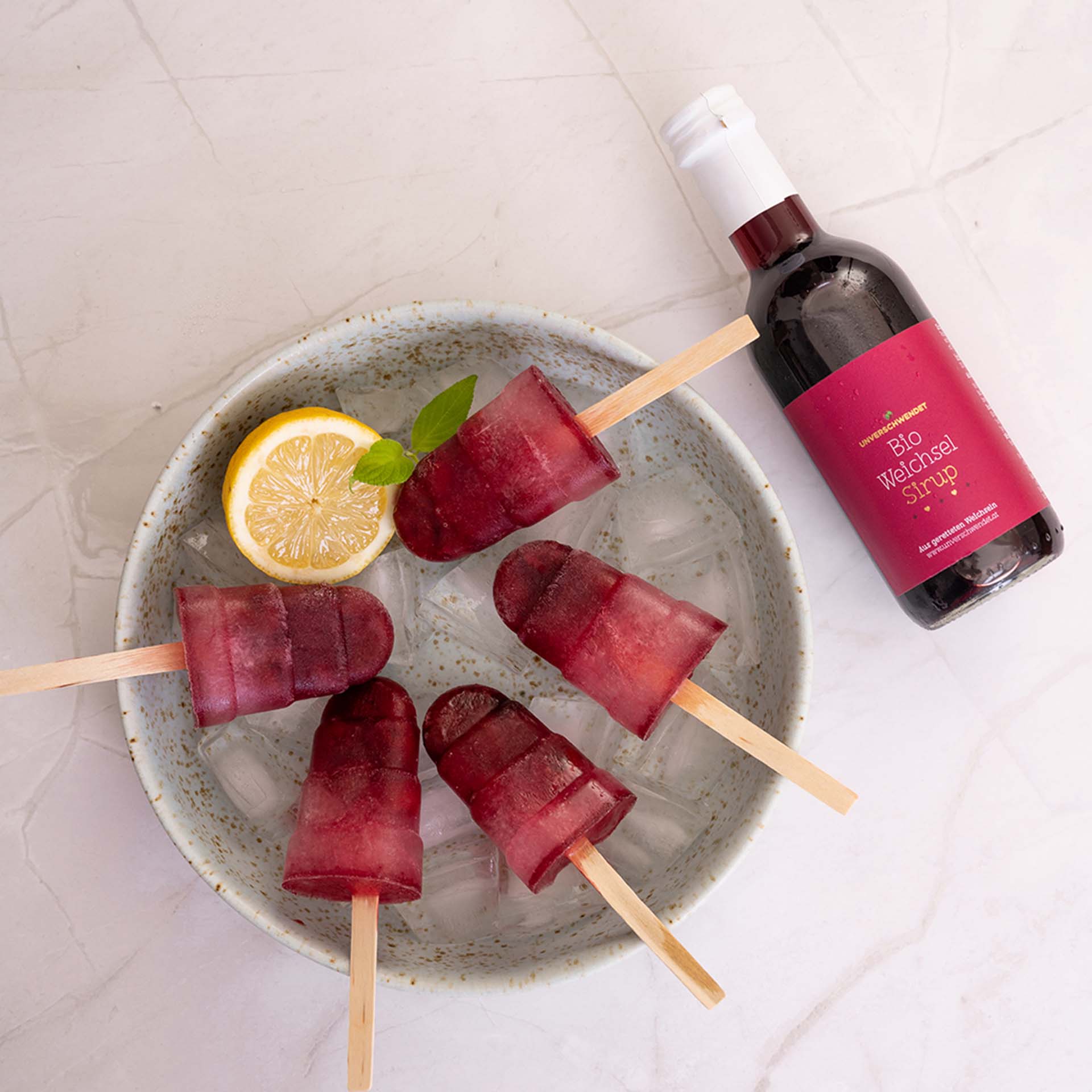 BIO Weichsel Sirup 0,25l DIY-Wassereis aus Unverschwendet Weichsel Sirup